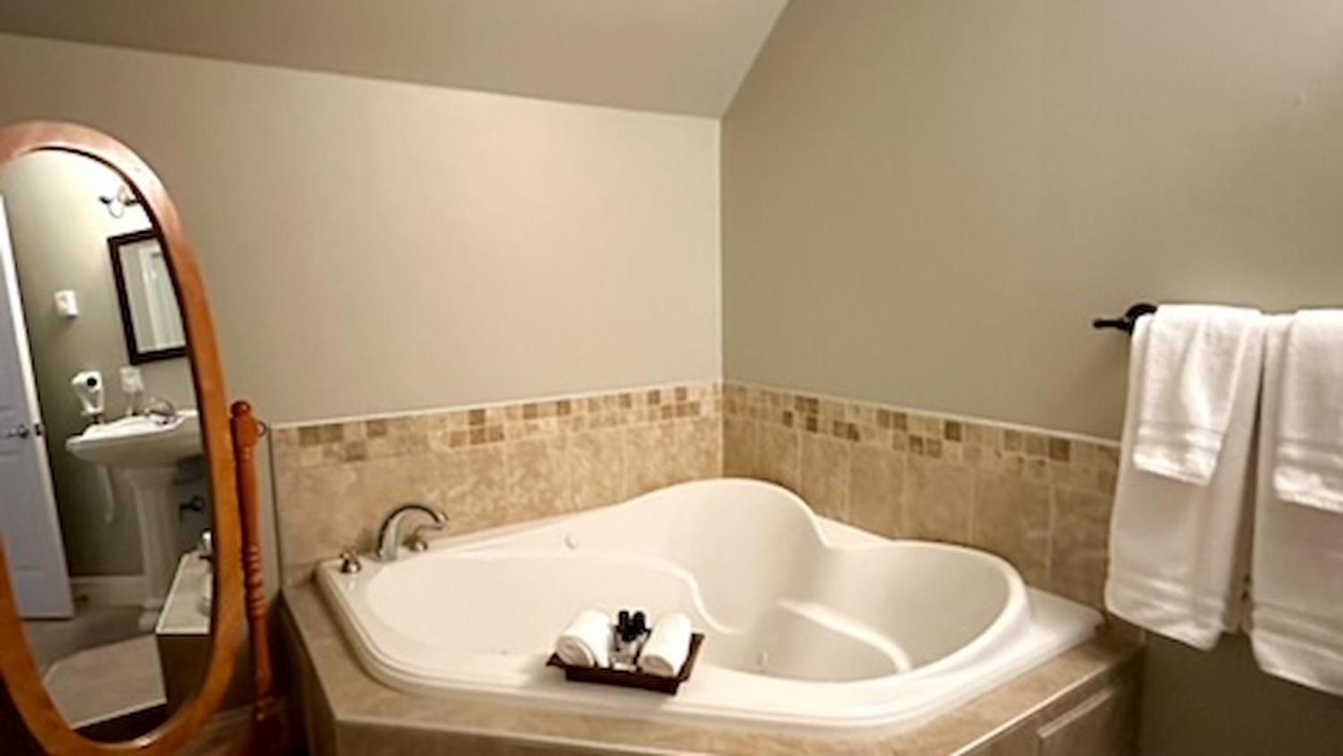 Pathsaala Inn & Restaurant Perth-Andover ภายนอก รูปภาพ