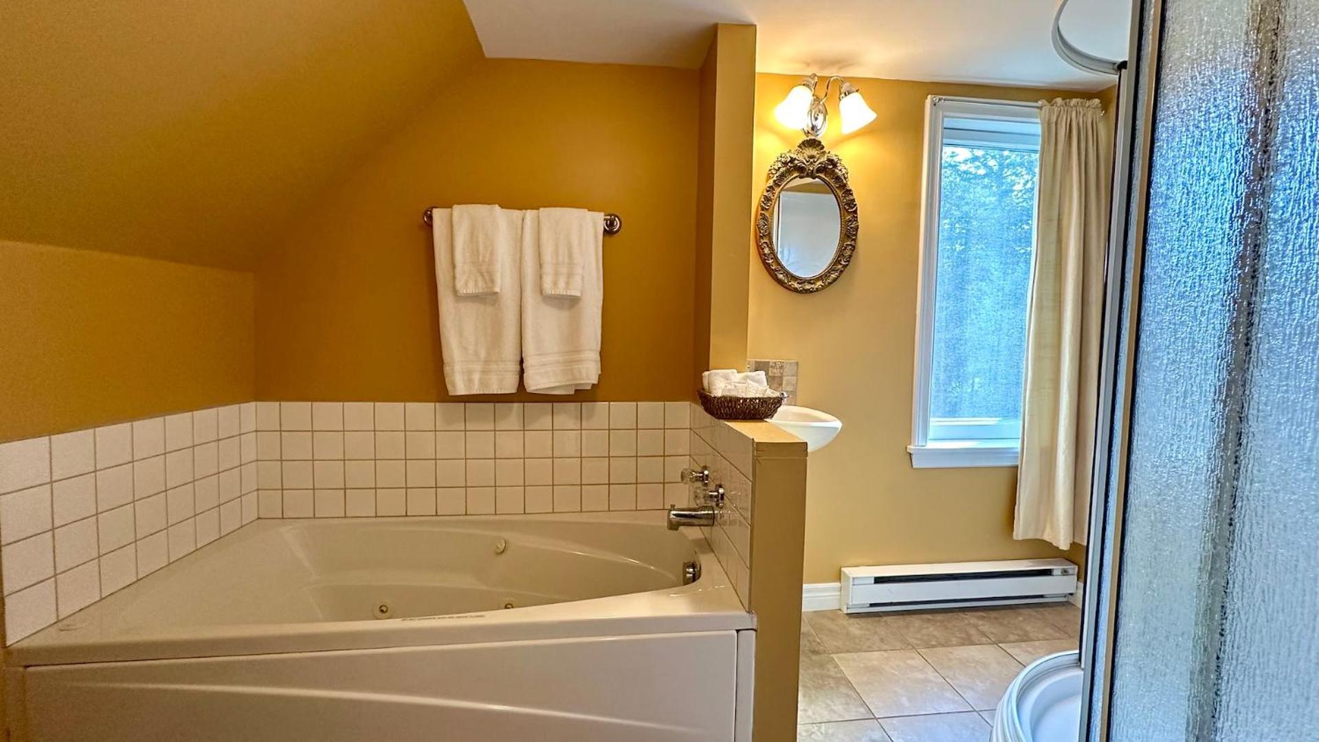 Pathsaala Inn & Restaurant Perth-Andover ภายนอก รูปภาพ